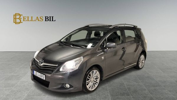 Toyota Verso 2.2 D-4D 150HK 7-SITS - 2011