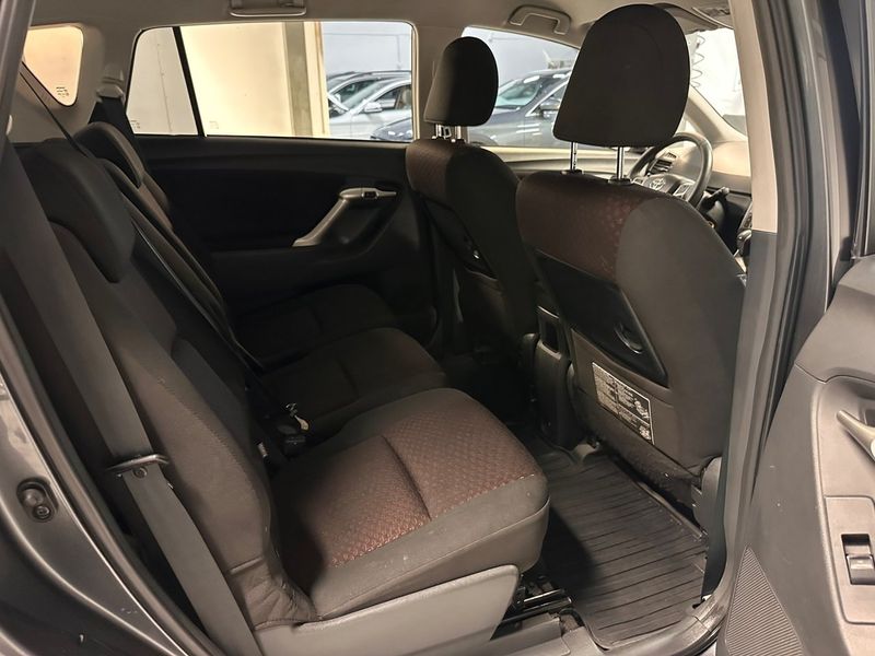 Toyota Verso bild 13
