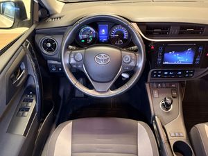 Toyota Auris bild 8
