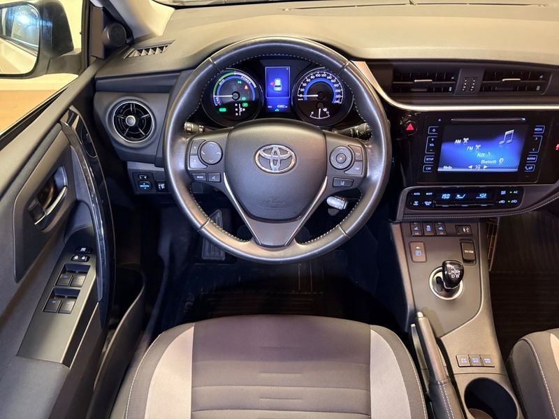 Toyota Auris bild 8