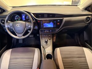 Toyota Auris bild 7