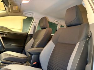 Toyota Auris bild 6