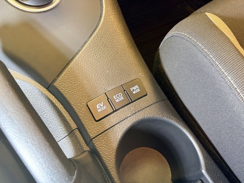 Toyota Auris bild 18