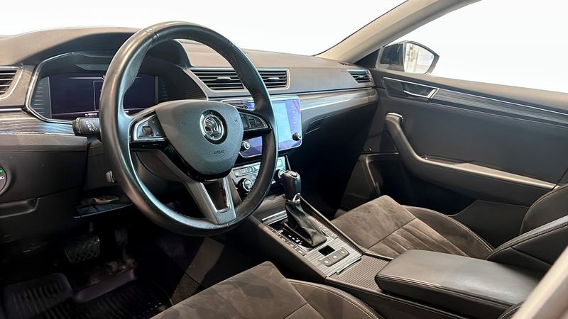 Skoda Superb bild 2