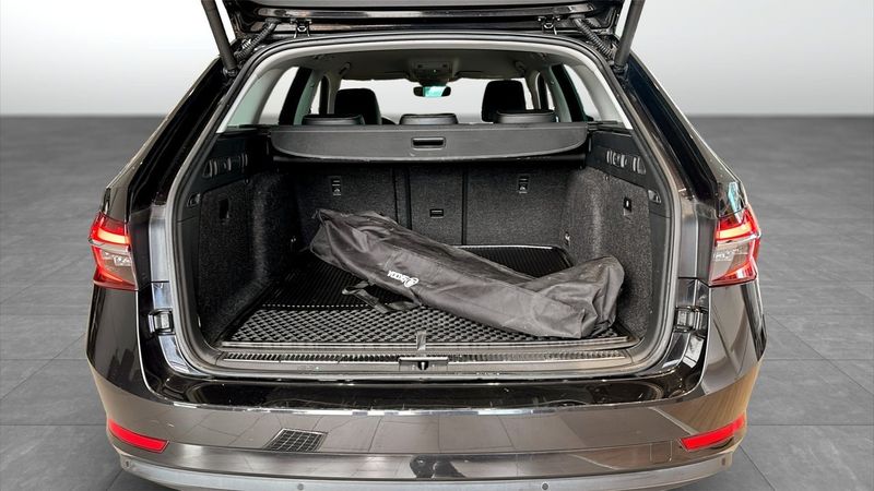 Skoda Superb bild 13