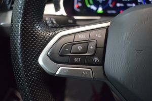 Volkswagen Passat bild 10