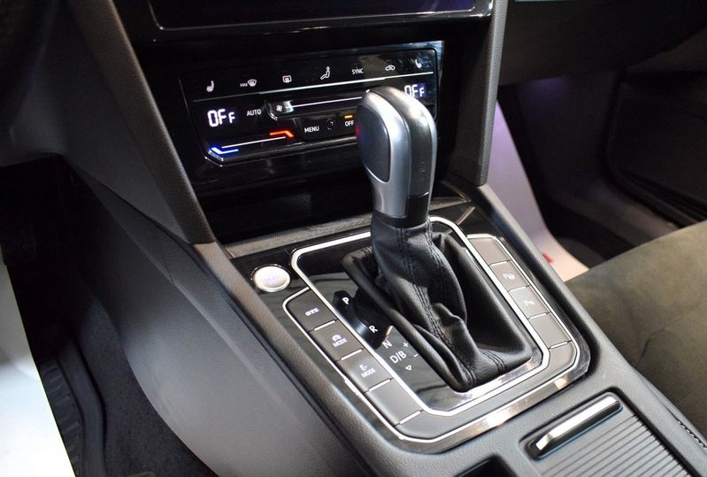 Volkswagen Passat bild 18