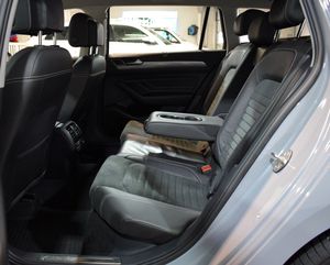 Volkswagen Passat bild 19