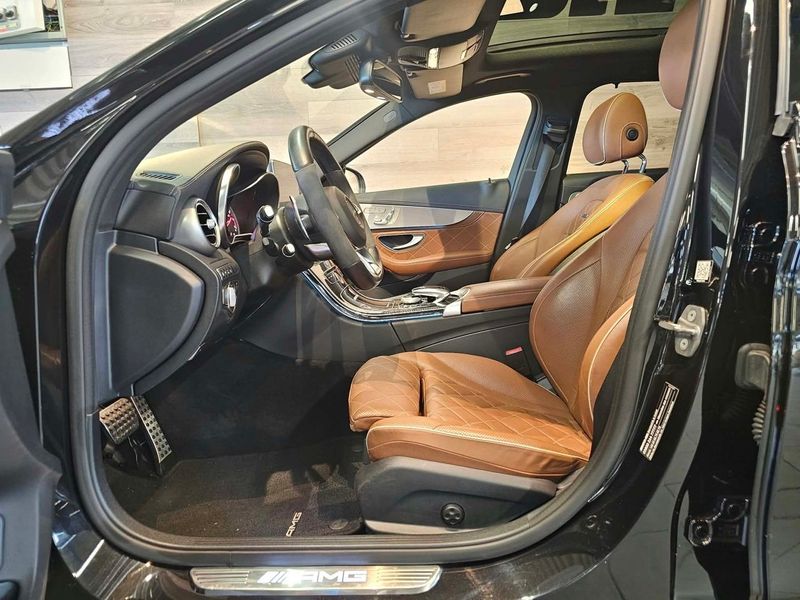 Mercedes C63 AMG bild 5