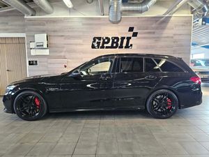 Mercedes C63 AMG bild 2