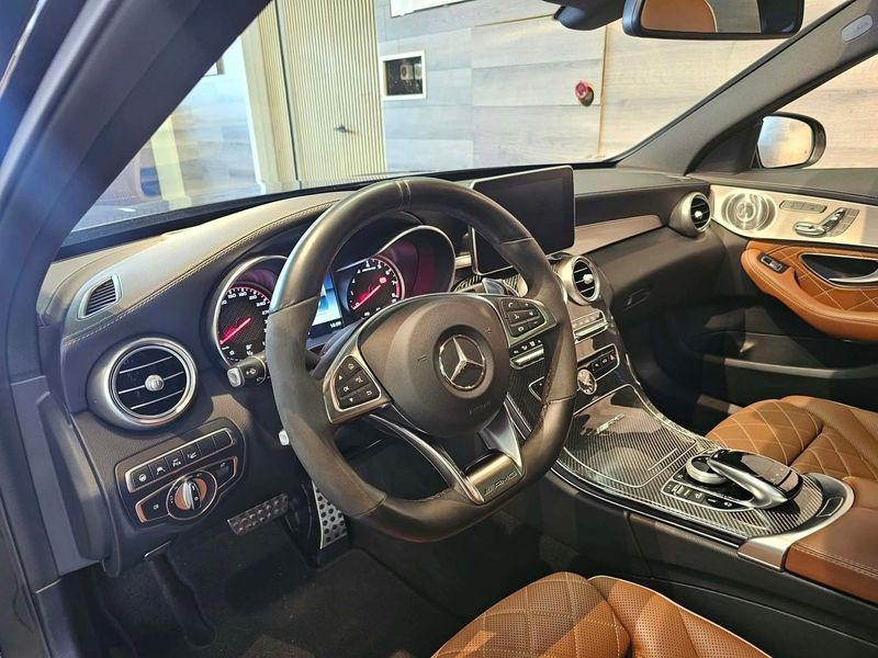 Mercedes C63 AMG bild 4