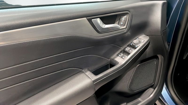 Ford Kuga bild 11