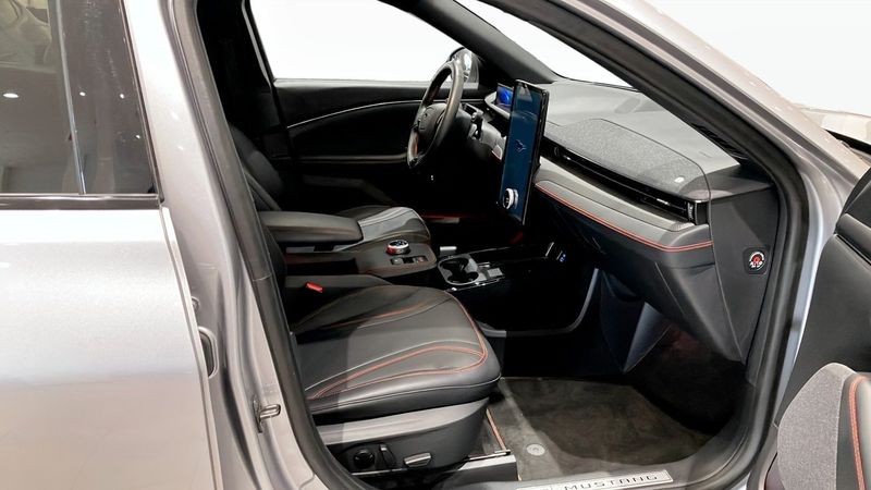 Ford Mustang Mach-E bild 3