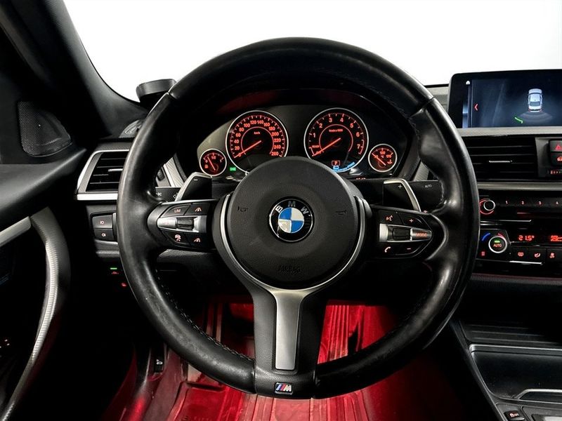 BMW 330 bild 7