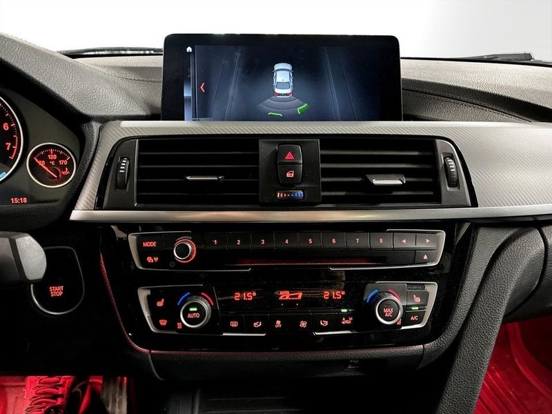 BMW 330 bild 13