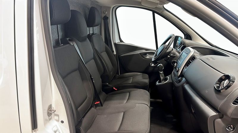 Nissan NV300 bild 5