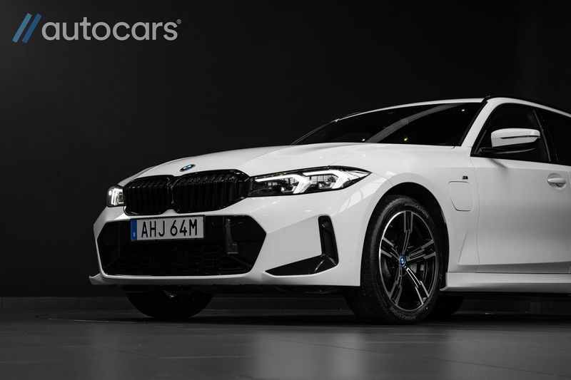 BMW 330 bild 13