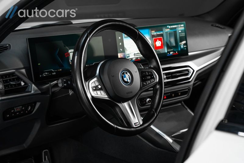 BMW 330 bild 17