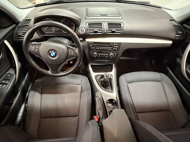 BMW 118 bild 11