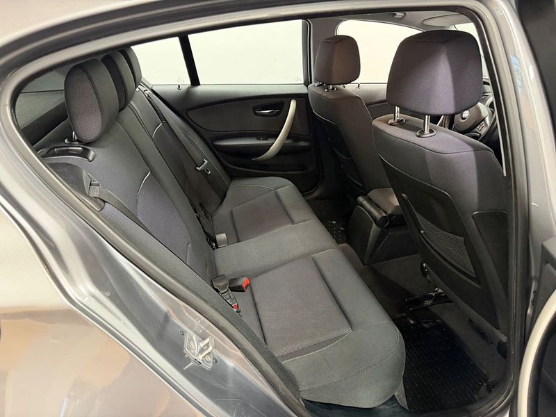 BMW 118 bild 14