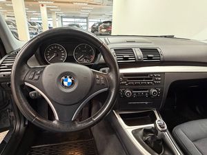 BMW 118 bild 9