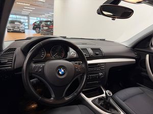 BMW 118 bild 10