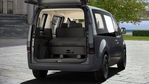 Hyundai Staria bild 5