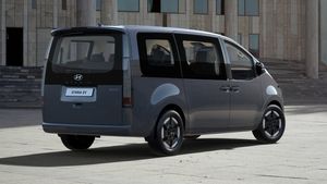 Hyundai Staria bild 2