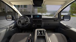 Hyundai Staria bild 7