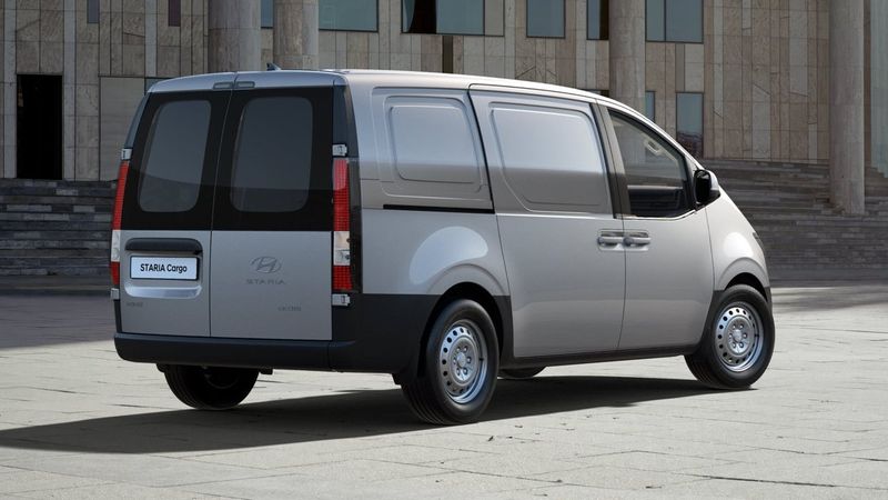 Hyundai Staria bild 3