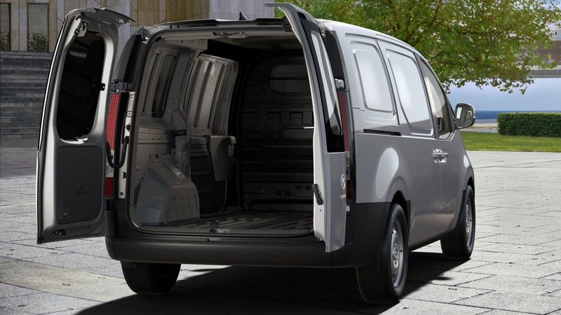Hyundai Staria bild 5