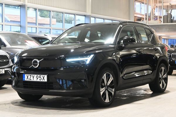 Volvo XC40 Recharge Plus Edition Dragkrok Pixel - 2023