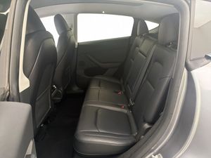 Tesla Model Y bild 18