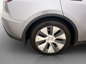 Tesla Model Y bild 35