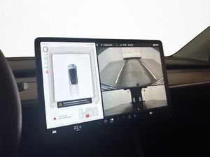 Tesla Model Y bild 30