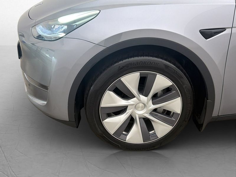 Tesla Model Y bild 33