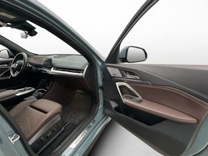 BMW iX1 bild 18