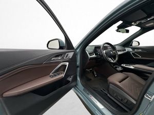 BMW iX1 bild 13