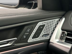 BMW iX1 bild 32