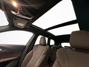 BMW iX1 bild 20