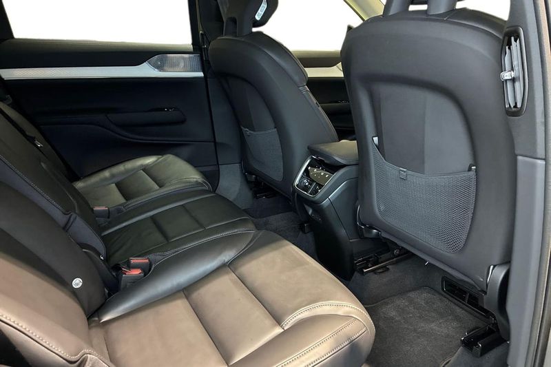 Volvo EX90 bild 8