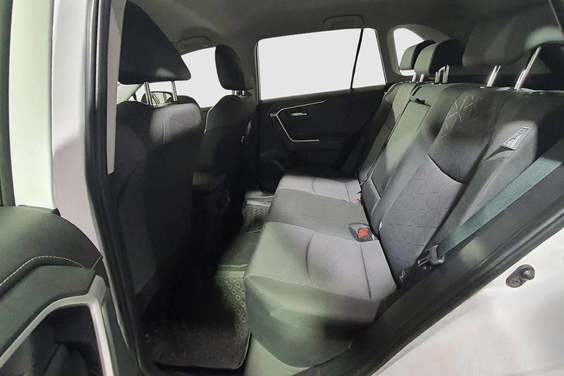 Toyota RAV4 bild 18