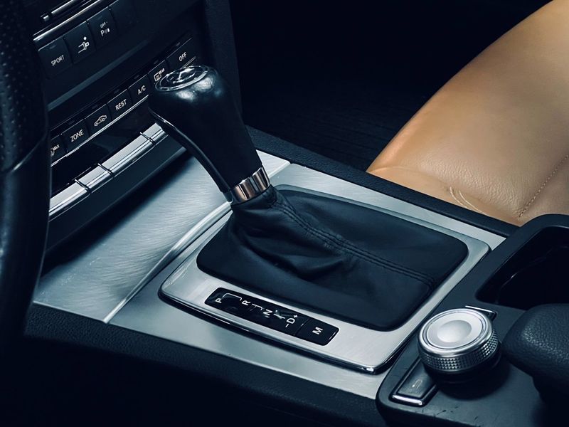 Mercedes E350 bild 17