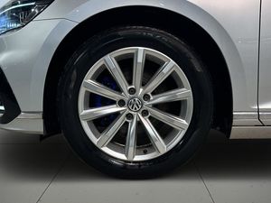 Volkswagen Passat bild 14