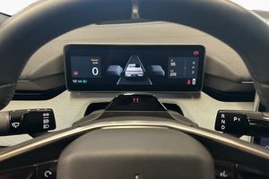 Polestar 4 bild 35