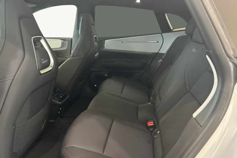 Polestar 4 bild 12