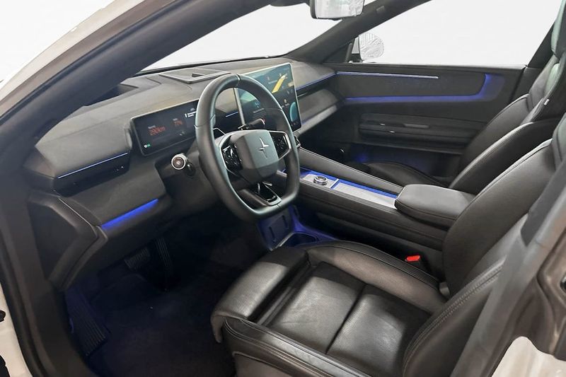 Polestar 4 bild 10