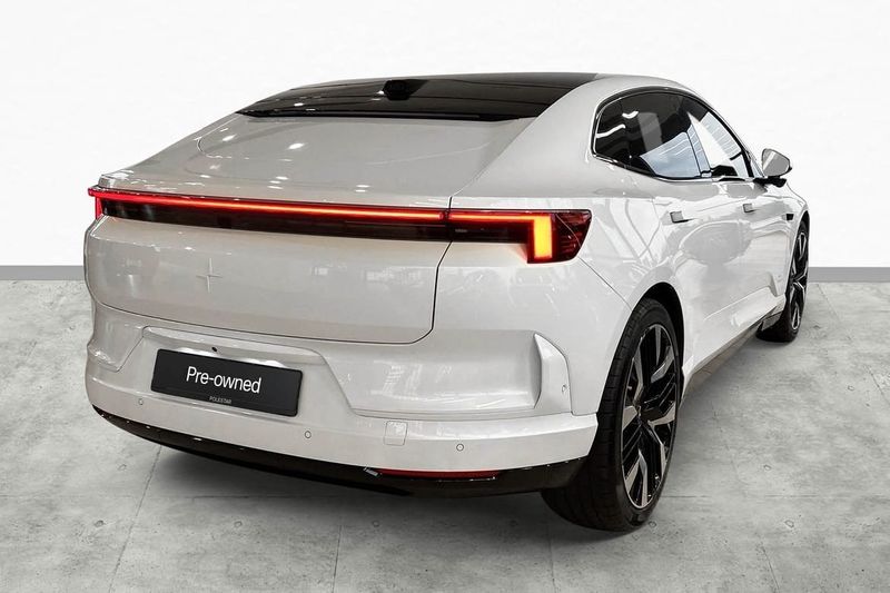 Polestar 4 bild 8