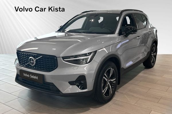 Volvo XC40 B3 FWD Bensin Plus Dark BLIS Carplay 360Kam H/K - 2026