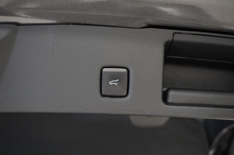 Ford Kuga bild 8